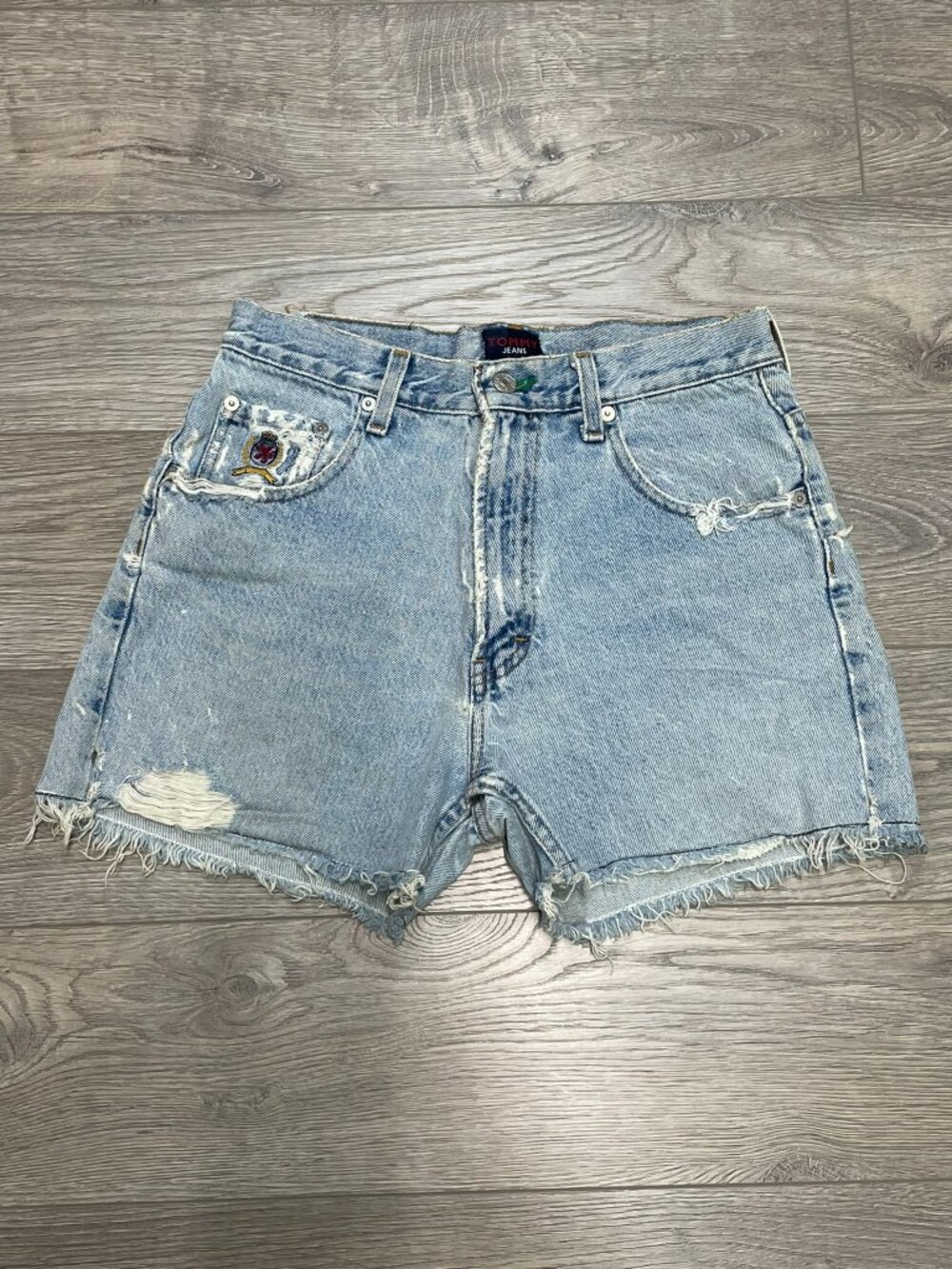 Vintage Tommy Hilfiger Denim Shorts Distressed Light Wash Jorts Crest Logo 30